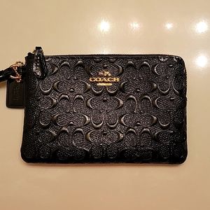 Small Coach Gold/BlackCorner Zip Wristlet